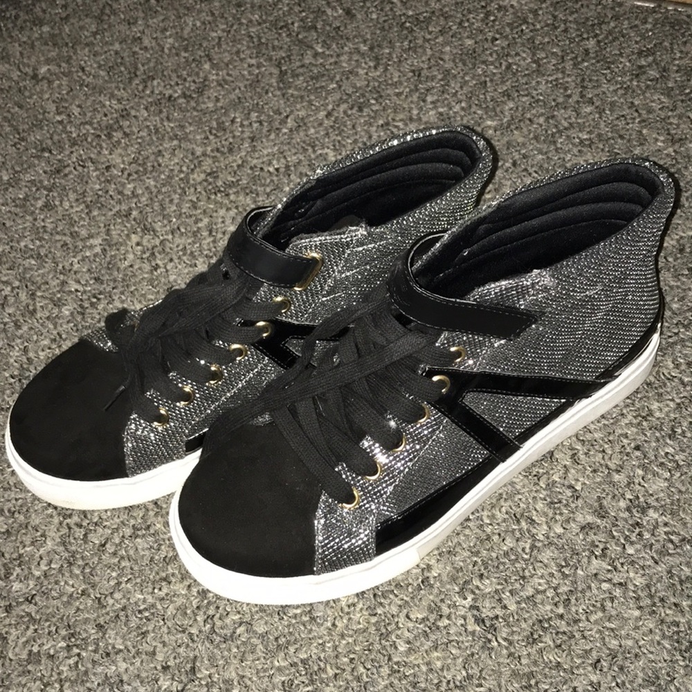 High top juicy couture sparkle shoes